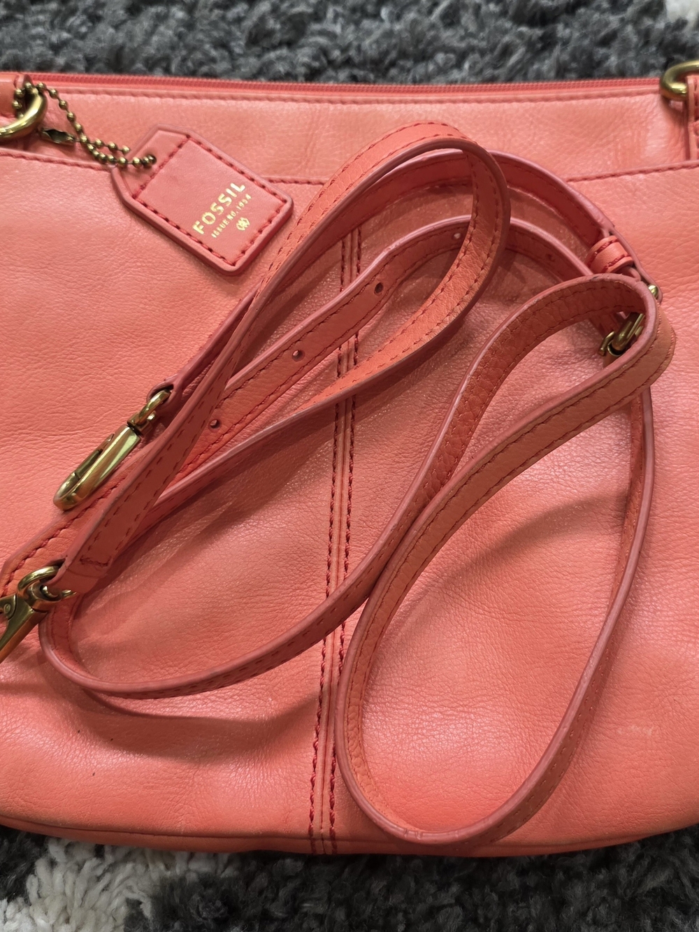 Fossil Coral Leather Orange Crossbody Bag Size 10 X 8.5 X 2